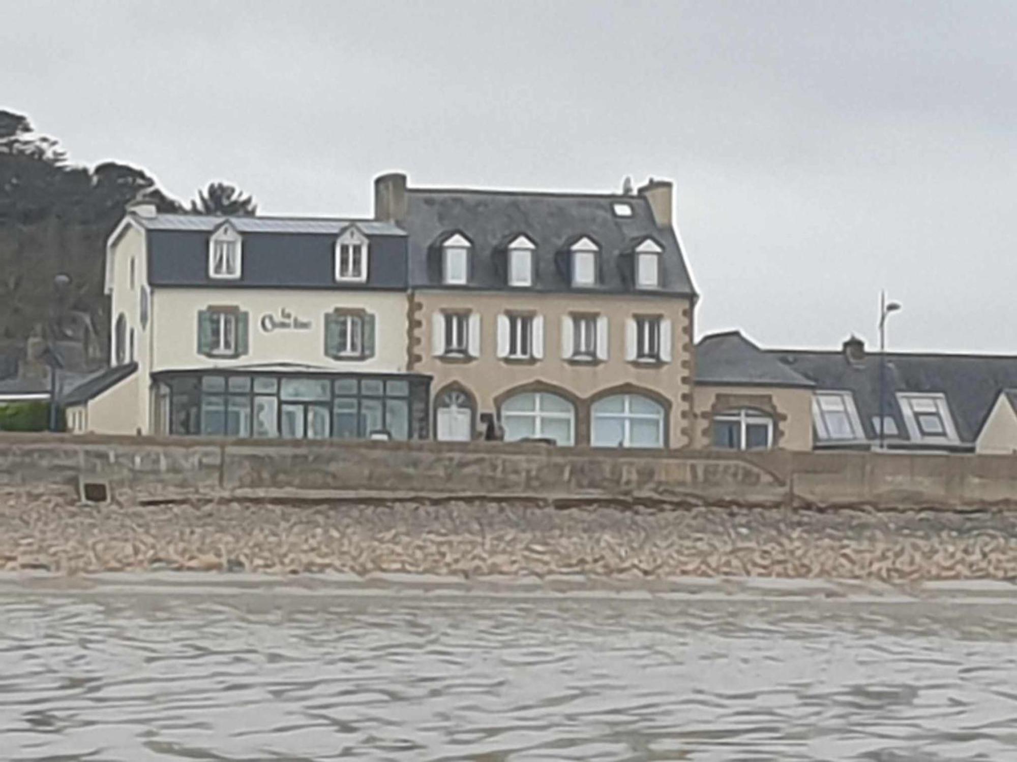 La Cameline Hotell Plougasnou Eksteriør bilde